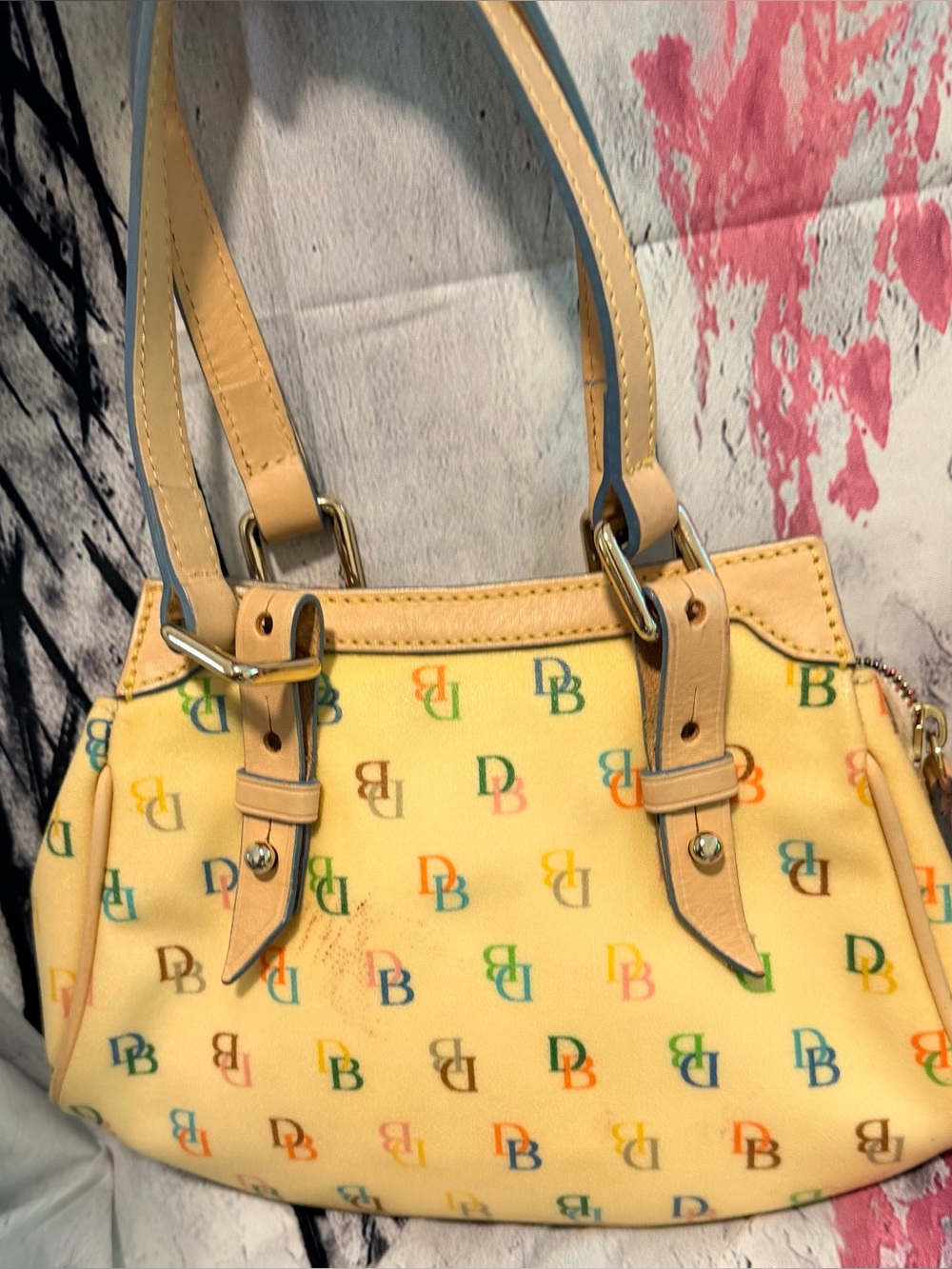 Dooney & Bourke Vintage with original bag charm. DB. EUC B58